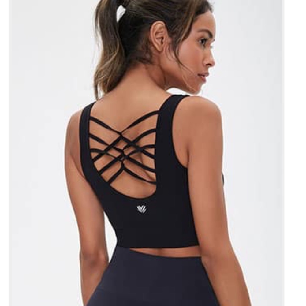 Black sports bra
